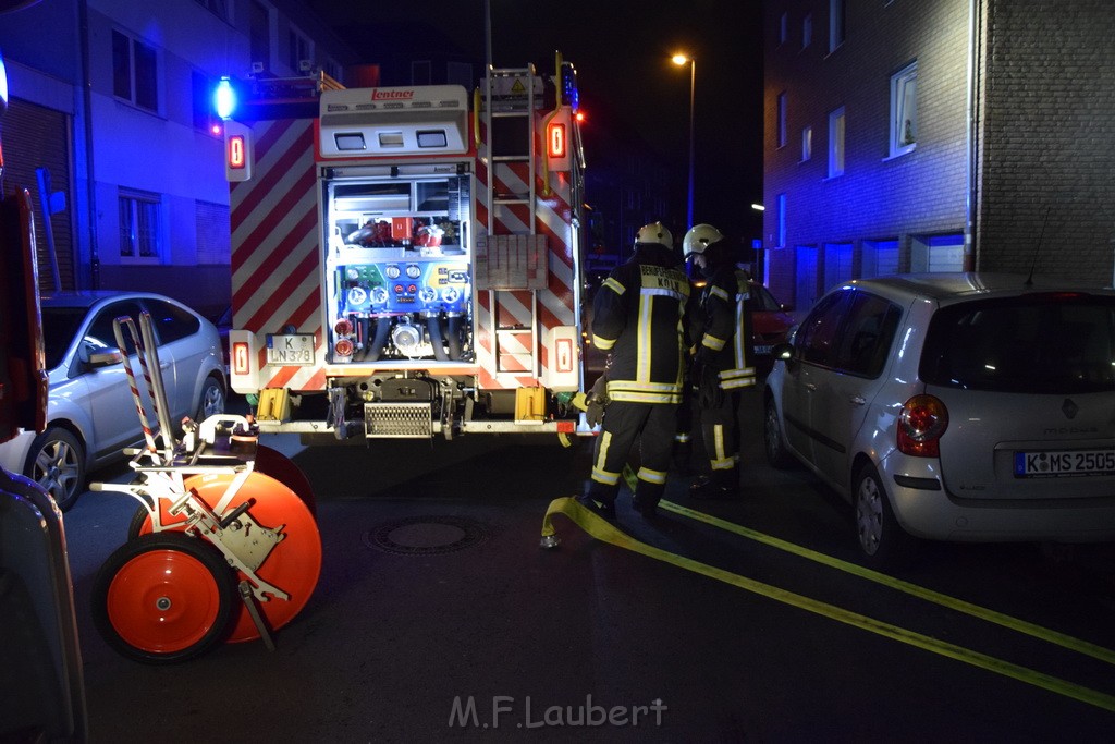 Feuer Papp Presscontainer Koeln Hoehenberg Bochumerstr P050.JPG - Miklos Laubert